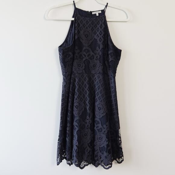 Lulu's Black Swan Charlotte Lace Skater Dress Charcoal Grey Small - Picture 2 of 8
